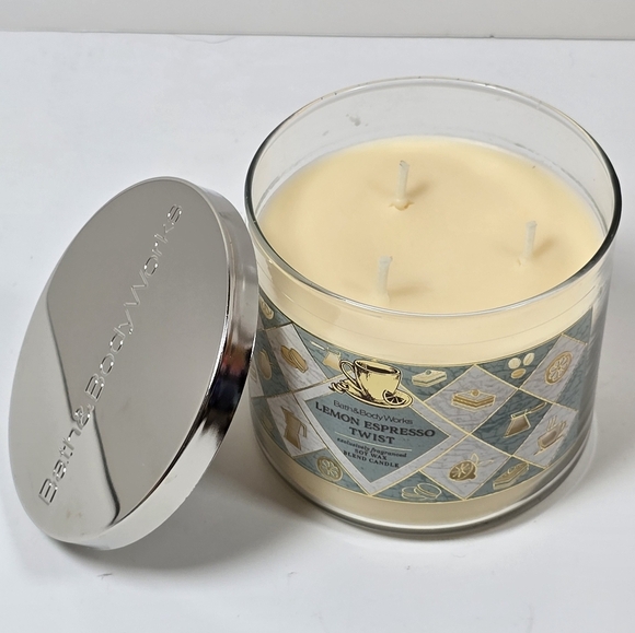Bath & Body Works Lemon Espresso Twist 3 Wick  Candle Nwt - Picture 4 of 5